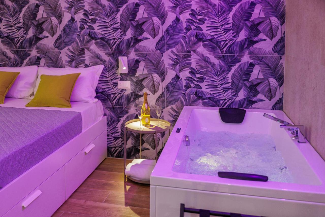 Live Suite Napoli Exterior foto