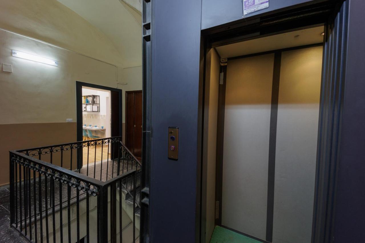 Live Suite Napoli Exterior foto